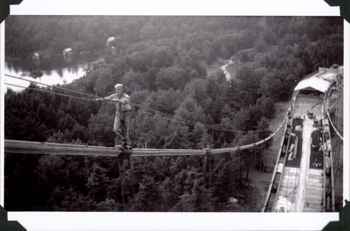 Construction of the Thousand Islands Bridge System: according to the LTI Archives